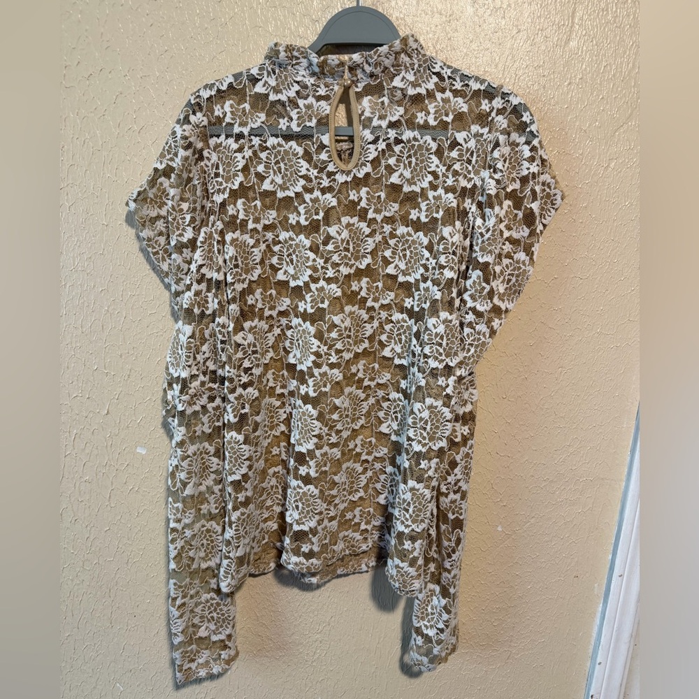 ANTHROPOLOGIE DOLAN Puff Sleeve Lace TOP Size XL Stretchy - Picture 3 of 8